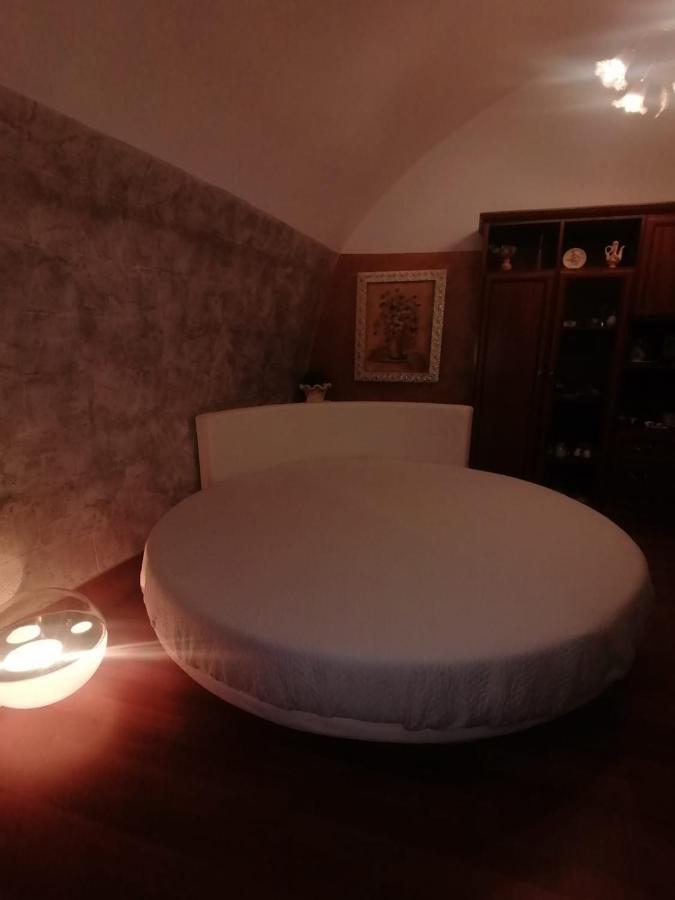 Апартаменты Casa Vacanza Mary Сантерамо-ин-Колле Экстерьер фото